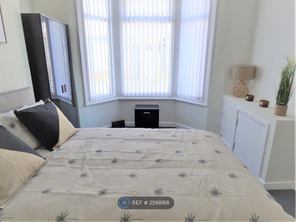 Property photo 3 of 18