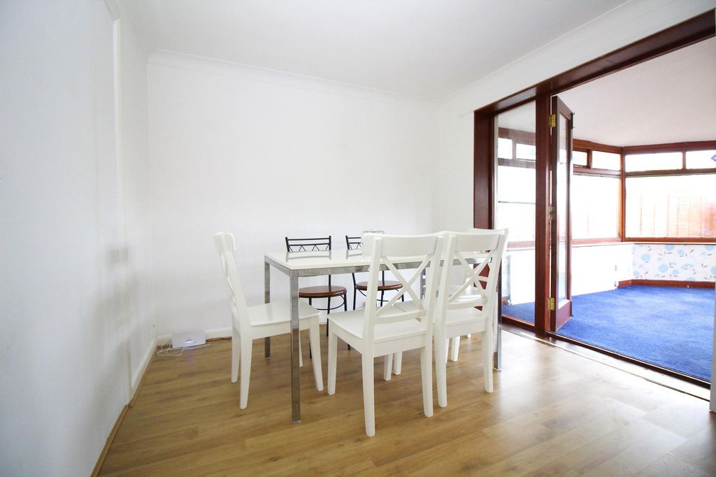 Property photo 2 of 9 Dining Area