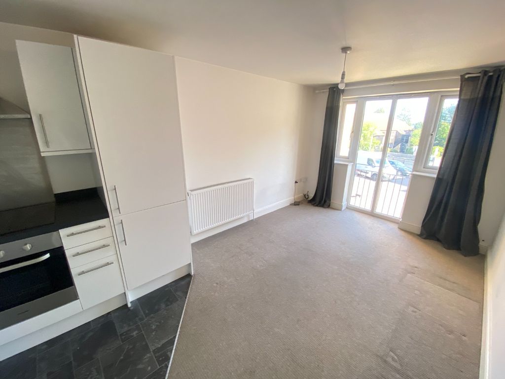 Property photo 2 of 7 2067354