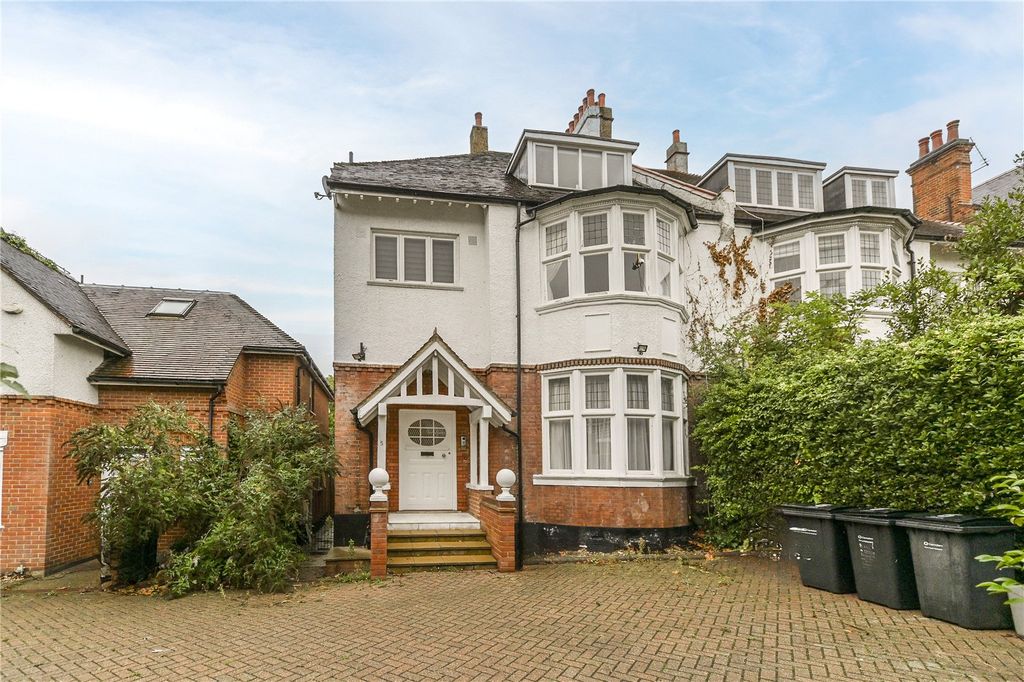 Property photo 2 of 11 Picture No. 31