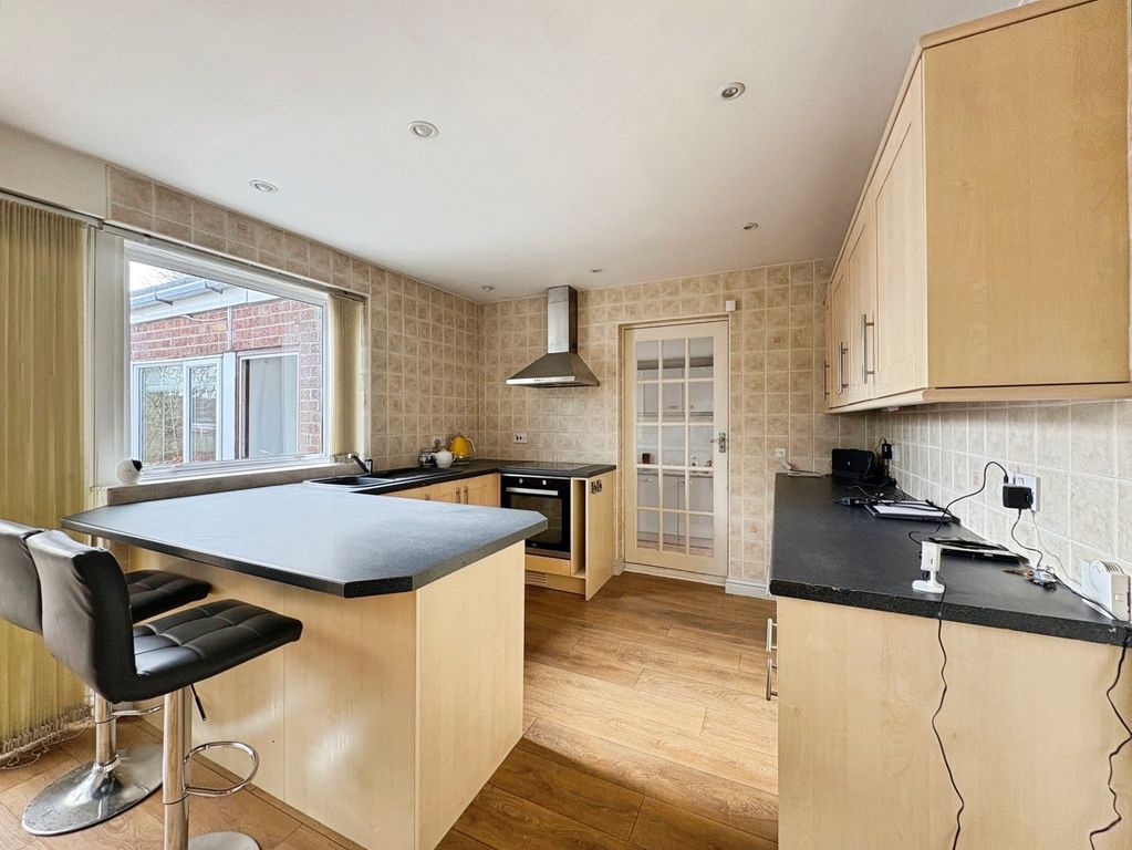 Property photo 2 of 23 Picture No. 02