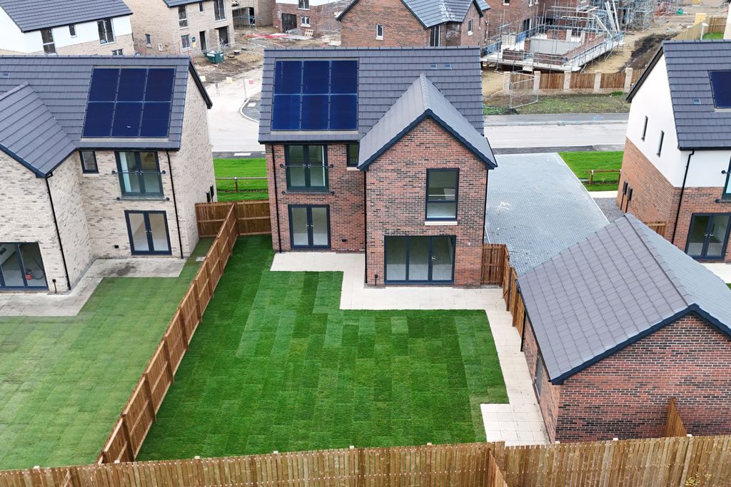 Property photo 3 of 17 Aerial Garden