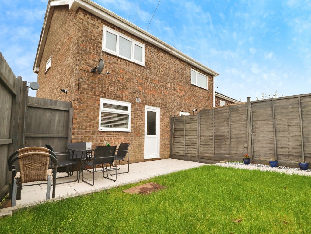 Property photo 3 of 12