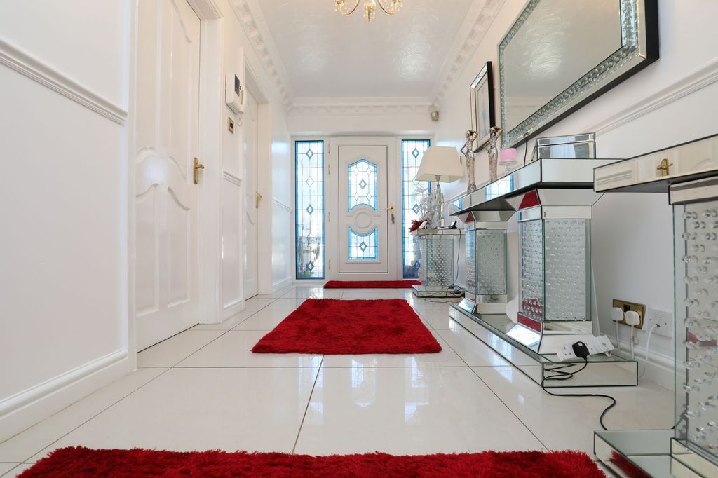 Property photo 2 of 46
