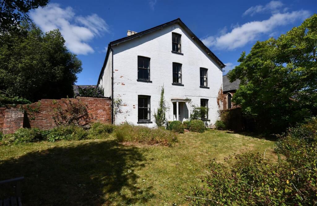Property photo 1 of 29