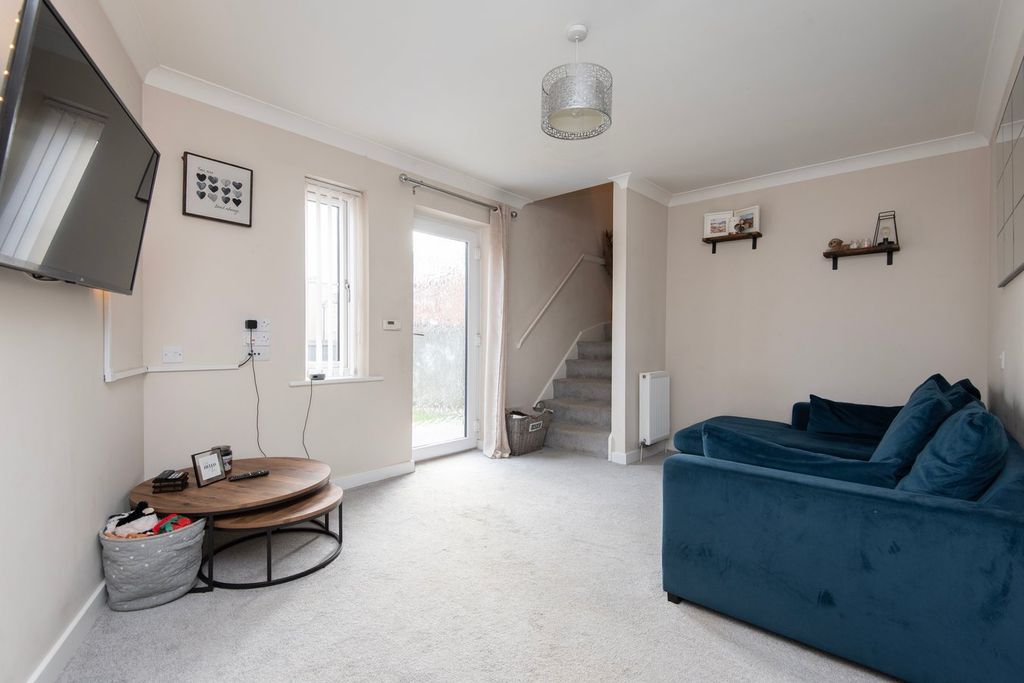 Property photo 3 of 16