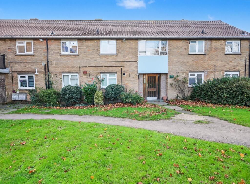 Property photo 1 of 12