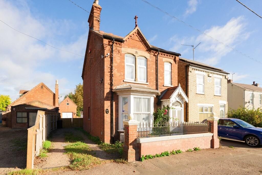 Property photo 1 of 21