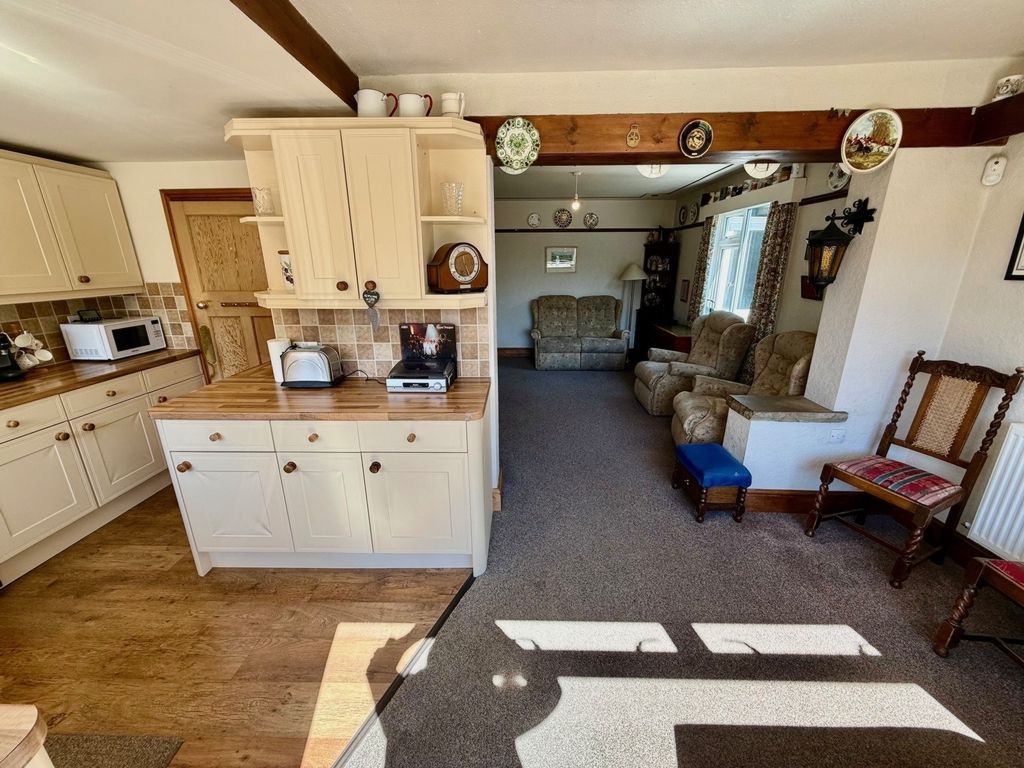 Property photo 3 of 21 Photo 21