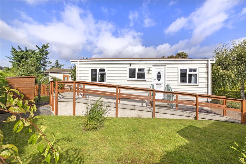Property photo 1 of 27