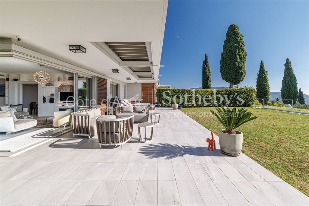 Property photo 1 of 20 Luxury Villa Apartment For Sale In Nice Gairaut, Sea View, Garden And Infinity Pool