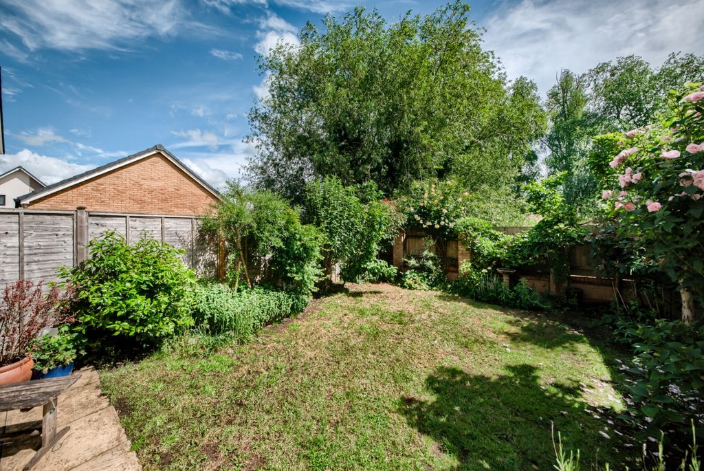 Property photo 2 of 18 Xh2A7181-Hdr(3)