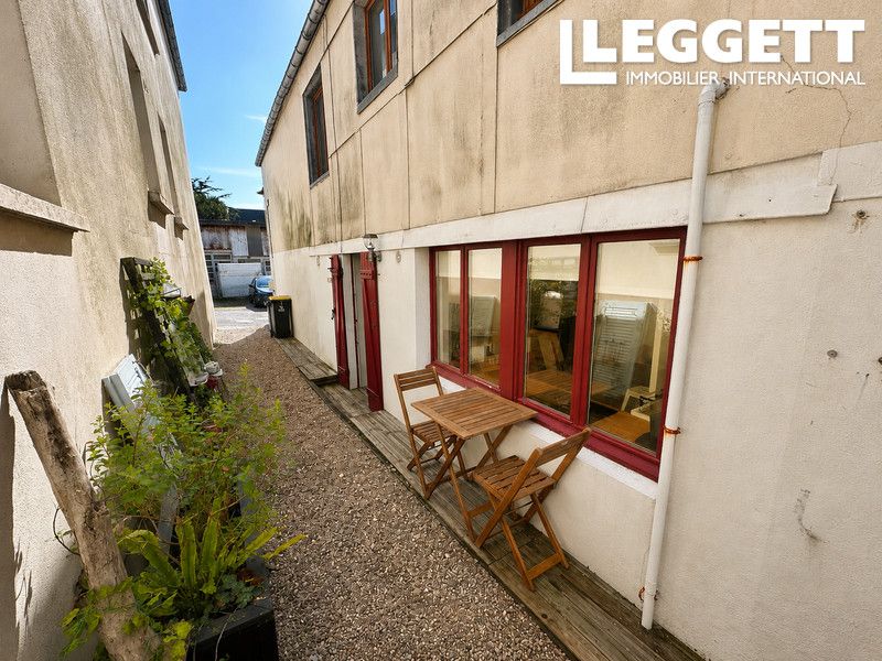 Property photo 1 of 10