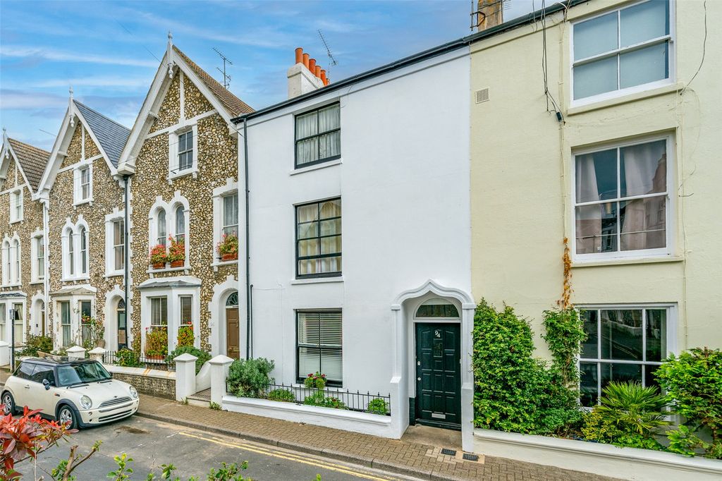 Property photo 1 of 13 Picture No. 01