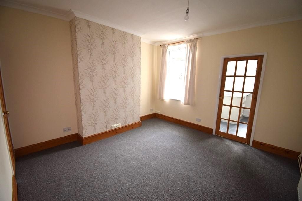 Property photo 3 of 9 Wall Street 2.Jpg