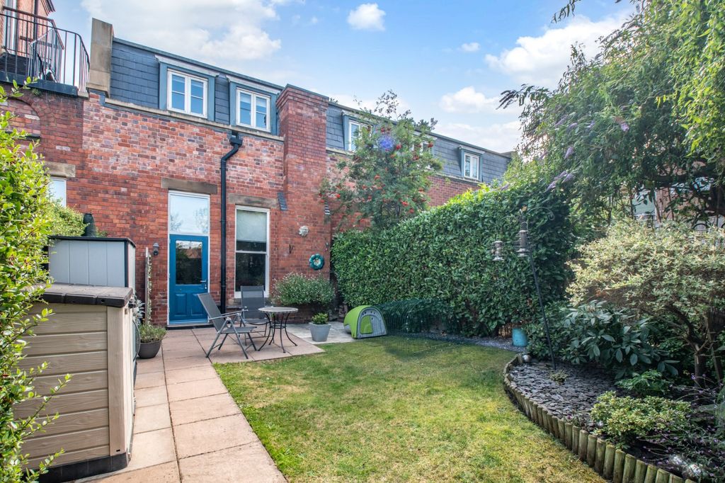 Property photo 3 of 14 Picture No. 11