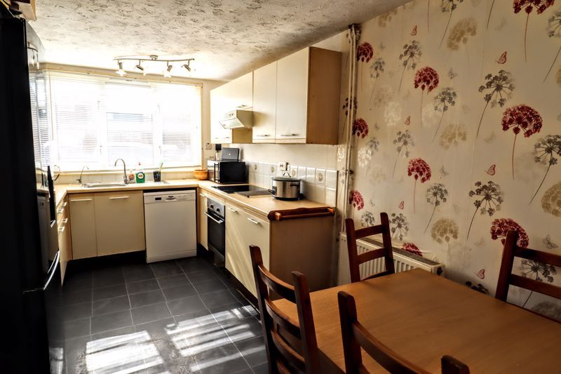 Property photo 3 of 10 Kitchen/Diner