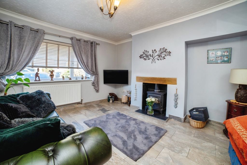 Property photo 2 of 18 Pbox-Img.Jpg