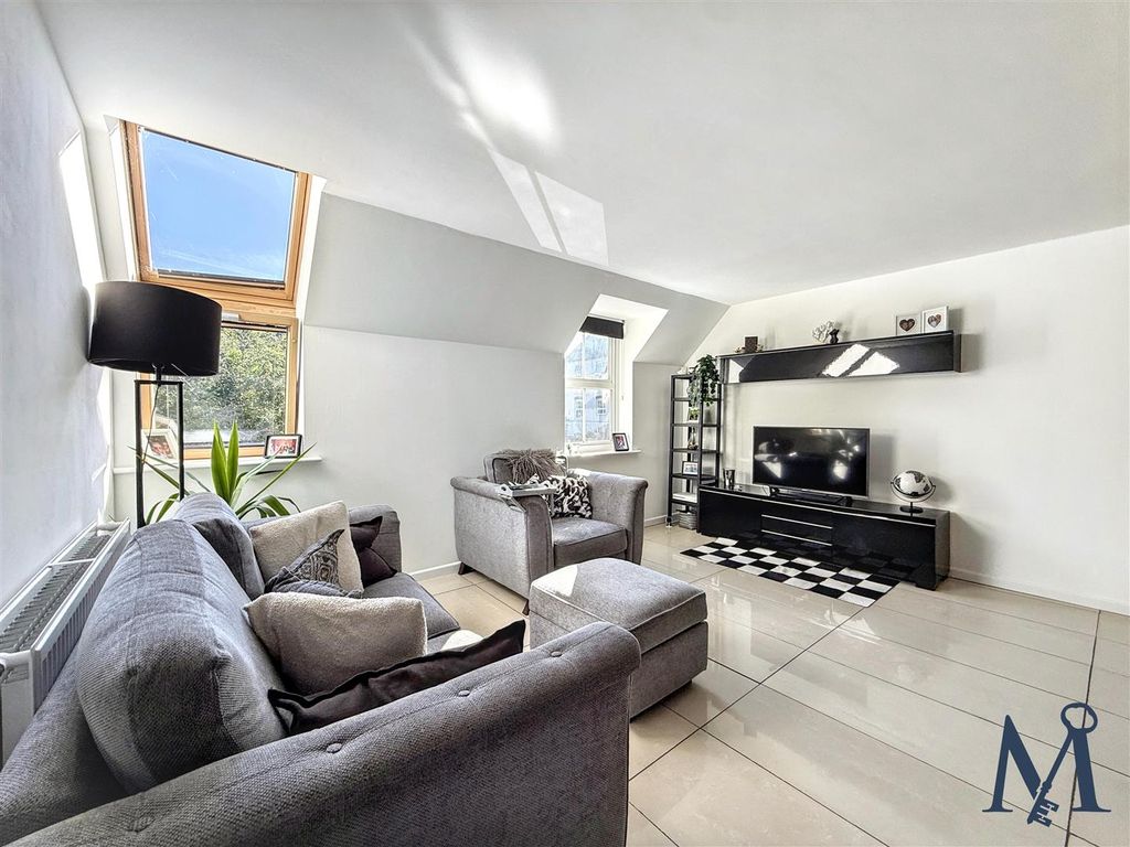 Property photo 3 of 20 Open Plan Living Kitchen Diner