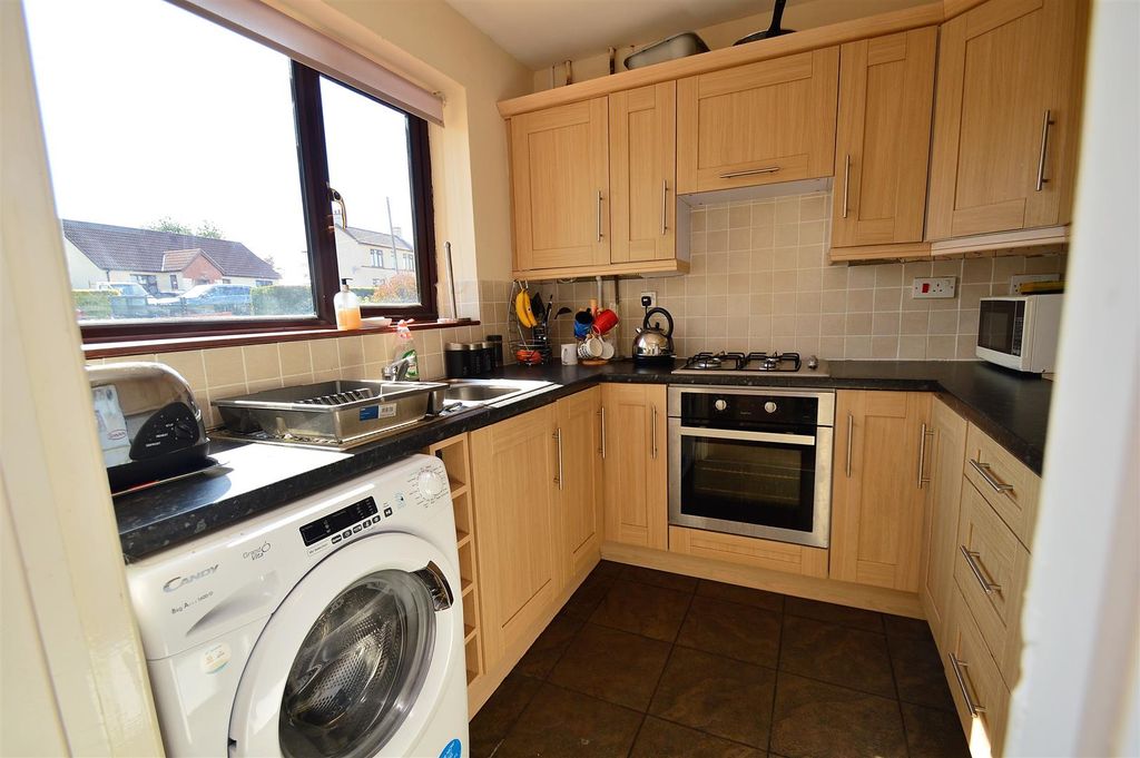 Property photo 3 of 13