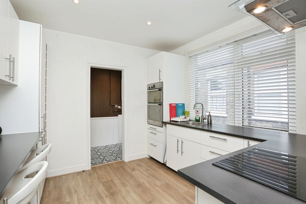 Property photo 2 of 18 Pbox-Img.Jpg