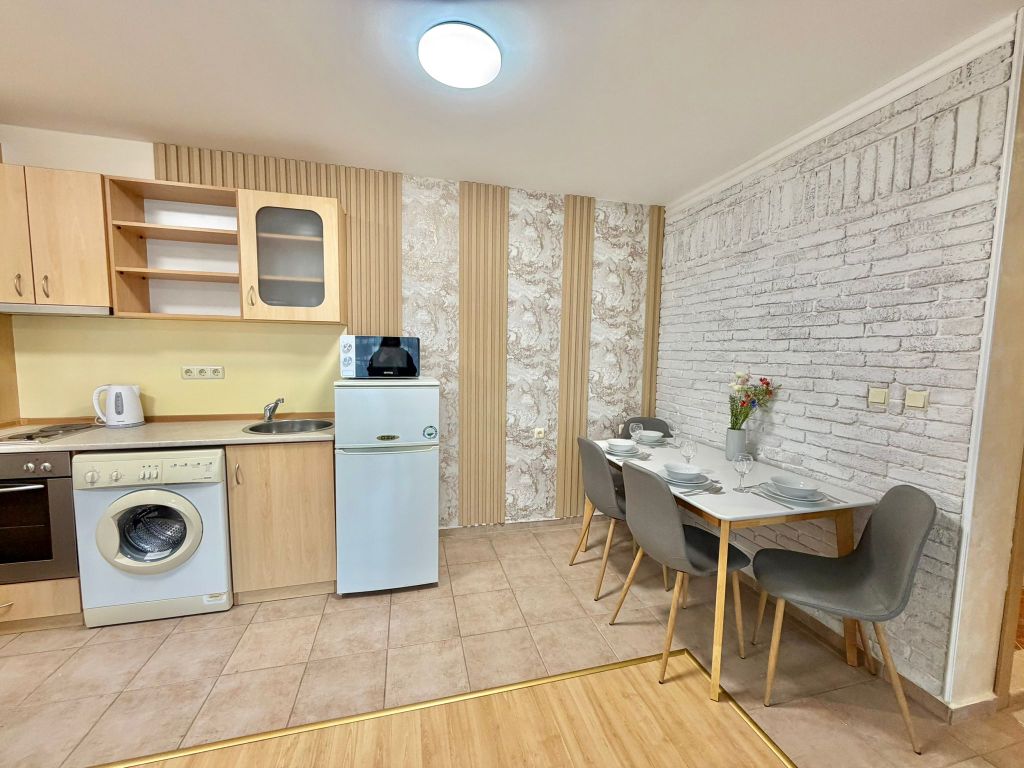 Property photo 3 of 12