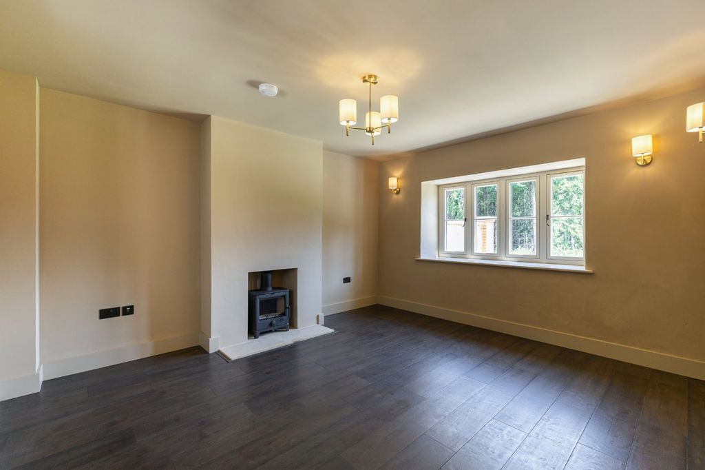 Property photo 2 of 13 Picture No. 04