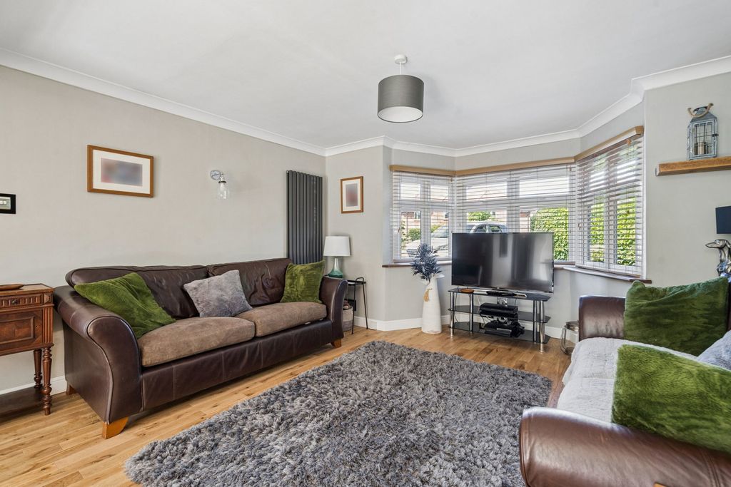 Property photo 2 of 18