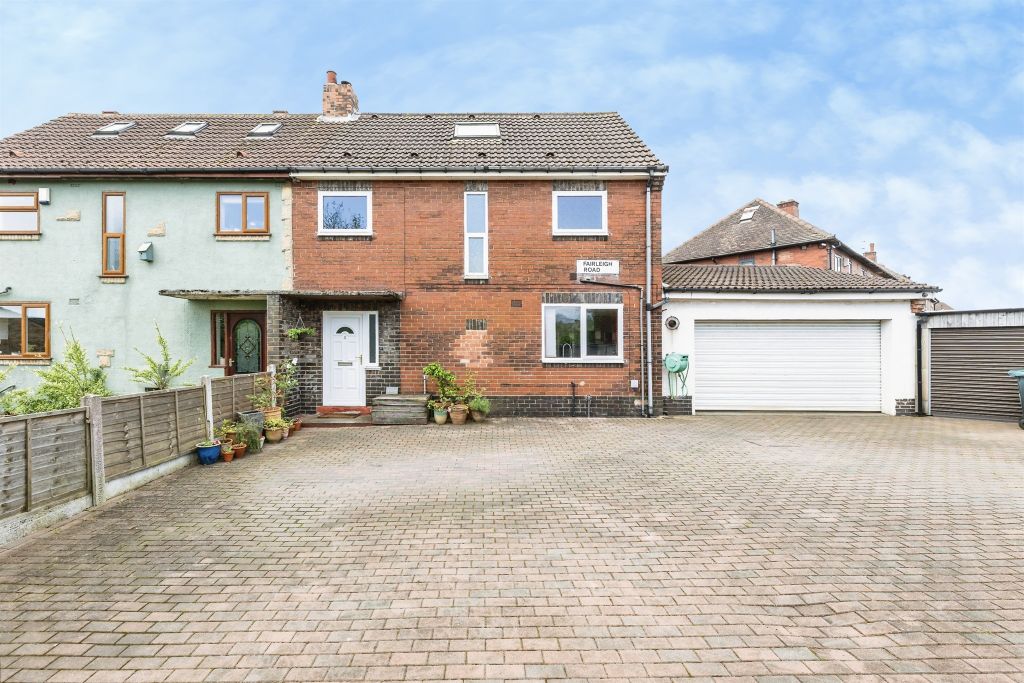 Property photo 1 of 18
