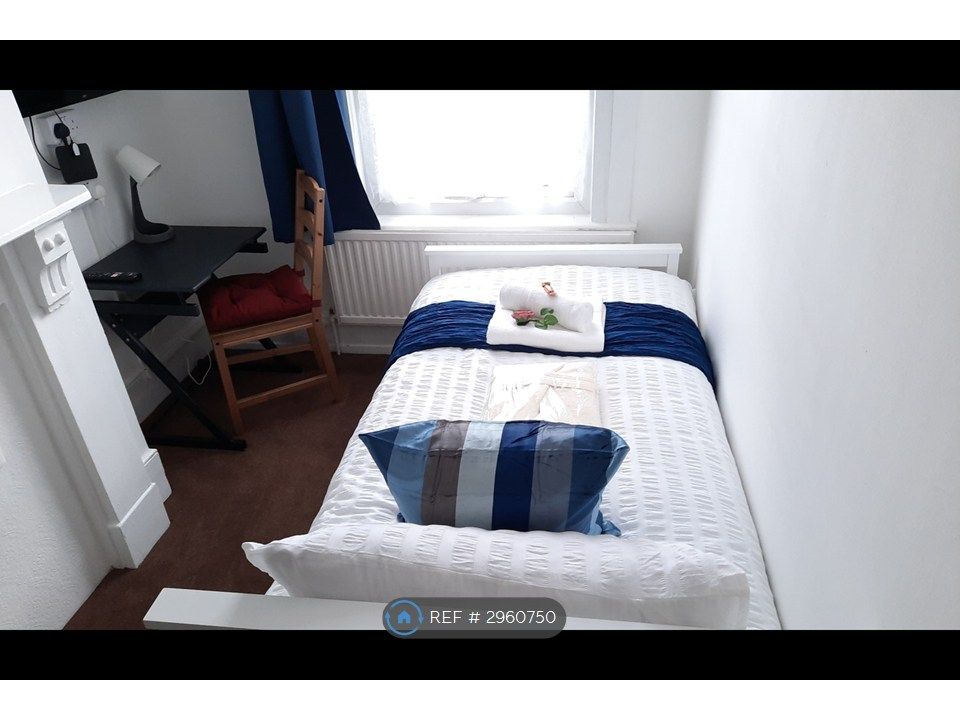 Property photo 1 of 4