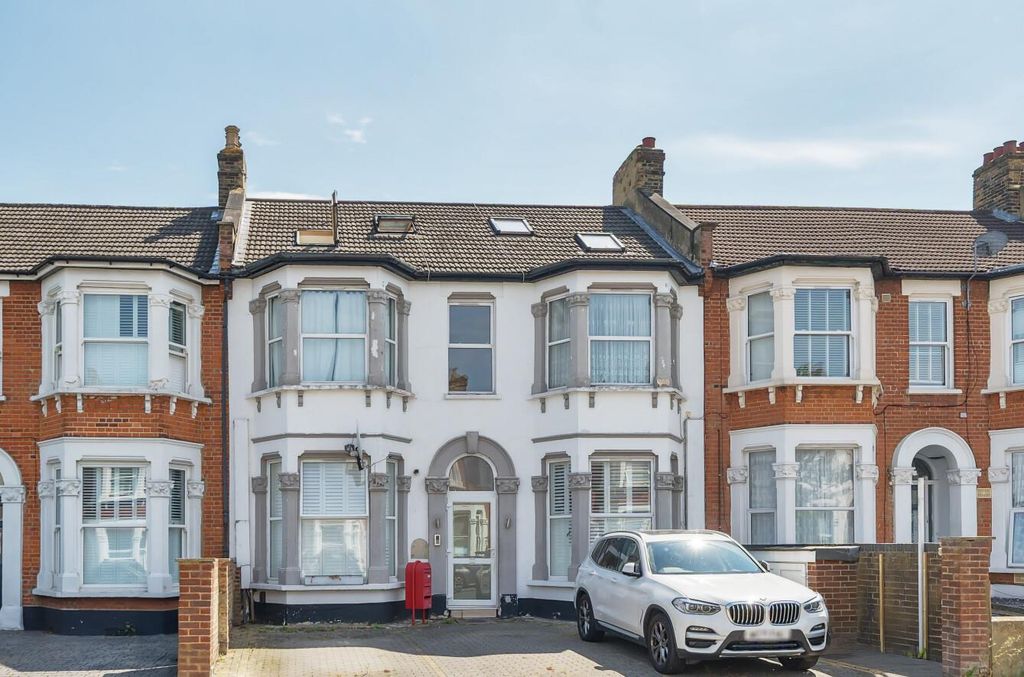 Property photo 1 of 12 Front 3A.Jpg