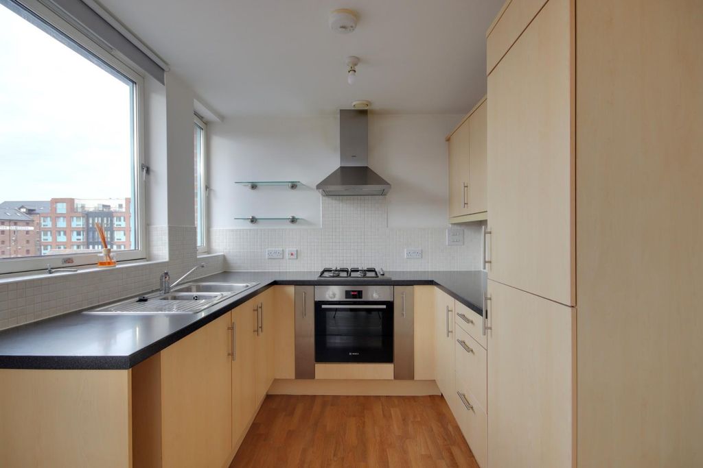 Property photo 2 of 8 Kitchen