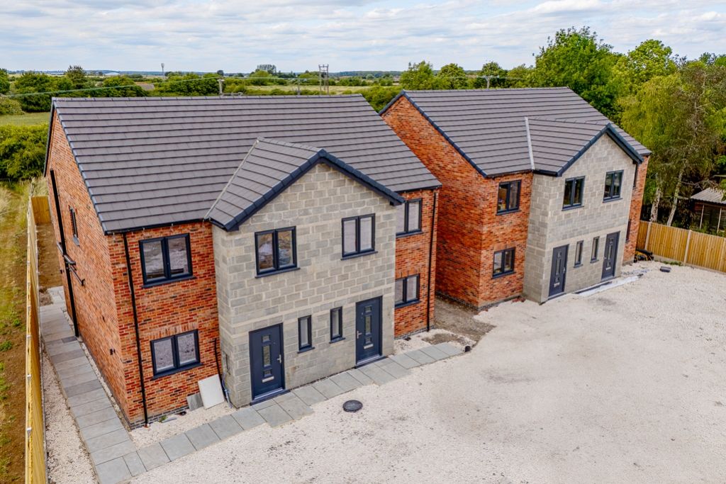 Property photo 2 of 9 Plot 3, Station Road (Bardney)-5