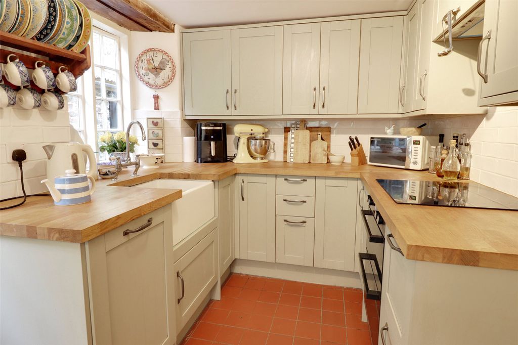 Property photo 2 of 22 Picture No. 02