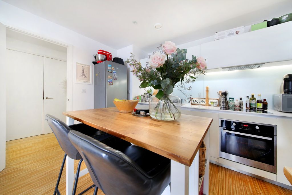 Property photo 3 of 10