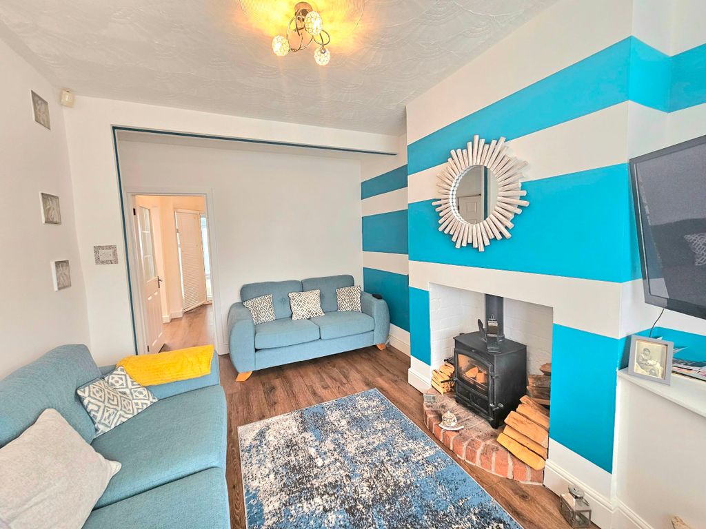 Property photo 2 of 23