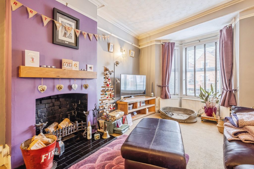 Property photo 3 of 18