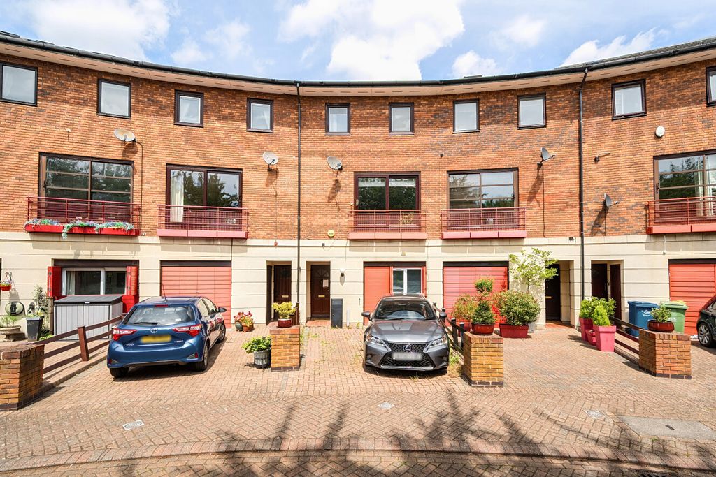 Property photo 1 of 21 1476683-20-6A3143...