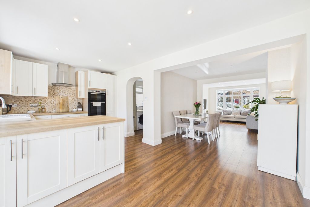 Property photo 1 of 26