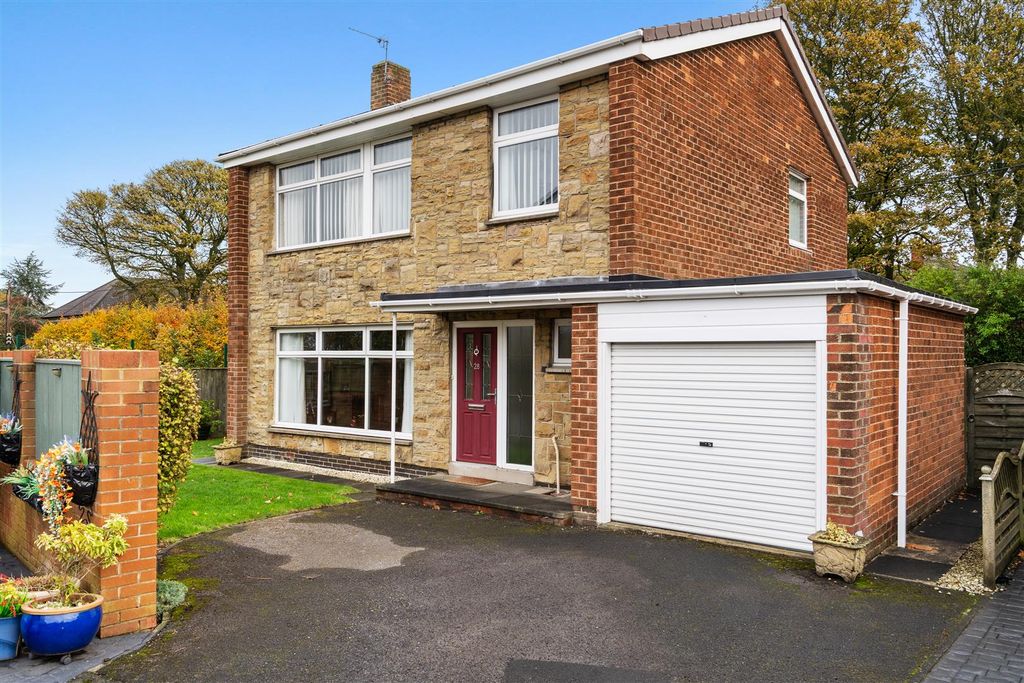 Property photo 2 of 23