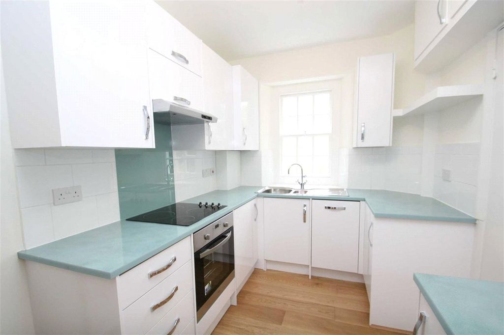 Property photo 2 of 11 Picture No. 08