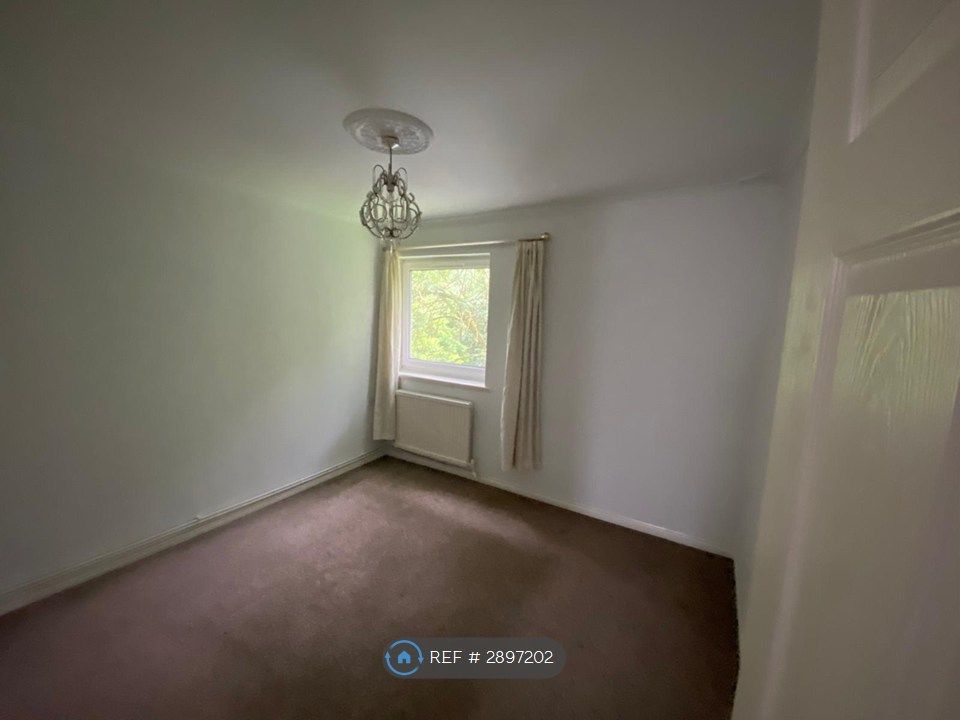 Property photo 3 of 9 Lounge With Dual Aspect Windows