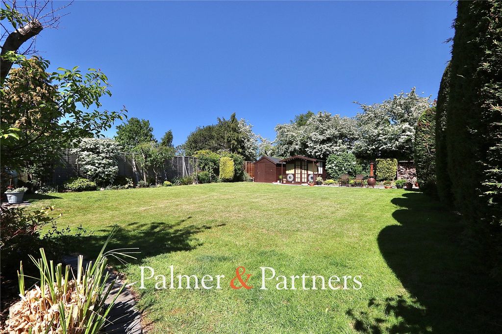 Property photo 2 of 42 Picture No. 04