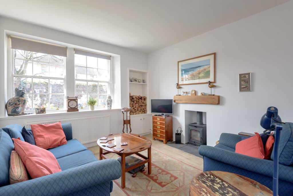 Property photo 2 of 16 Property Image 2