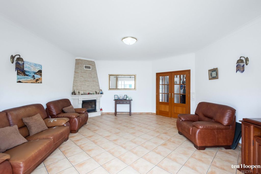 Property photo 3 of 30