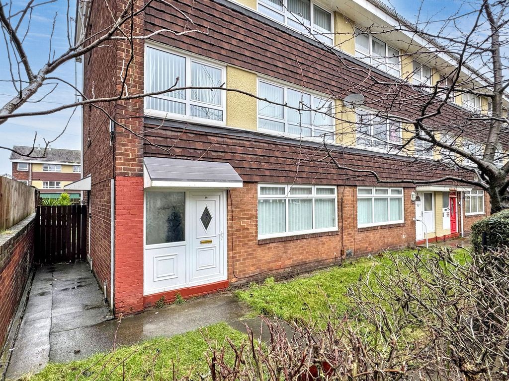 Property photo 1 of 11