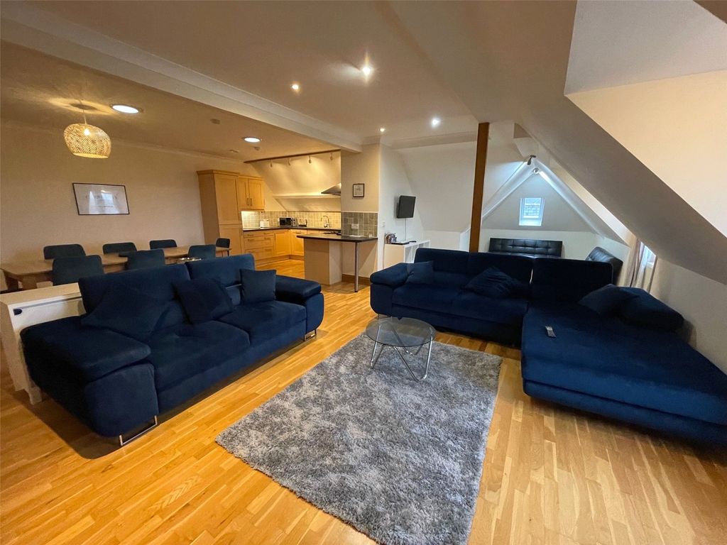 Property photo 2 of 13 Picture No. 09