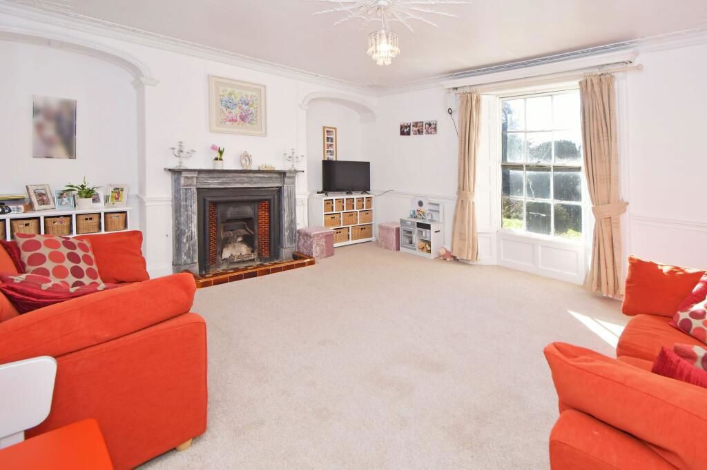 Property photo 3 of 23