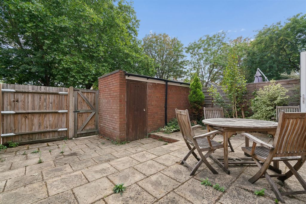 Property photo 3 of 10