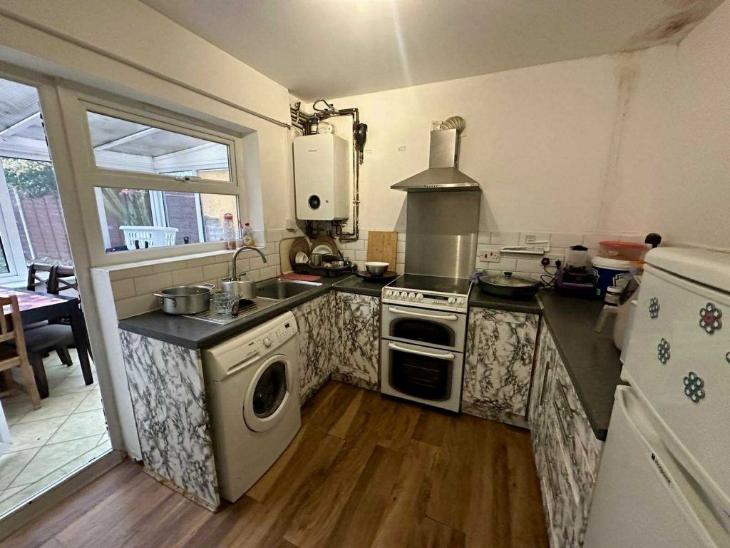 Property photo 2 of 7